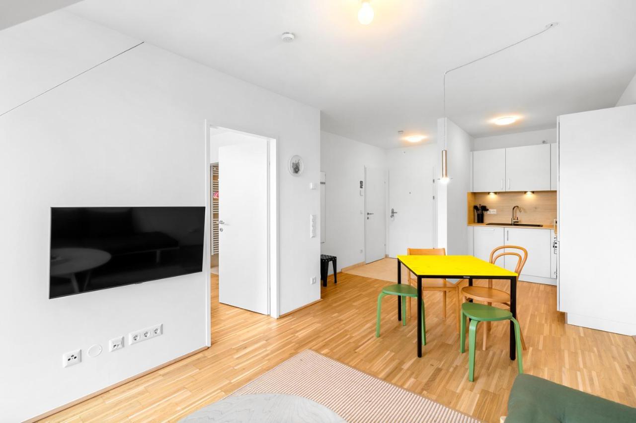 Ding Design In Brigittenau Apartament