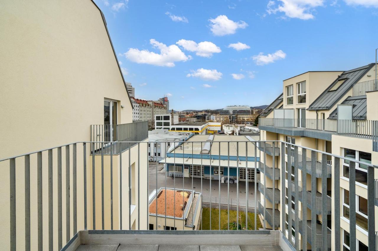 Ding Design In Brigittenau Apartament