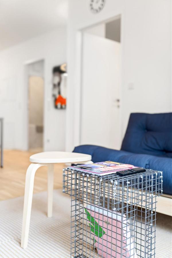 Ding Design In Brigittenau * Viena